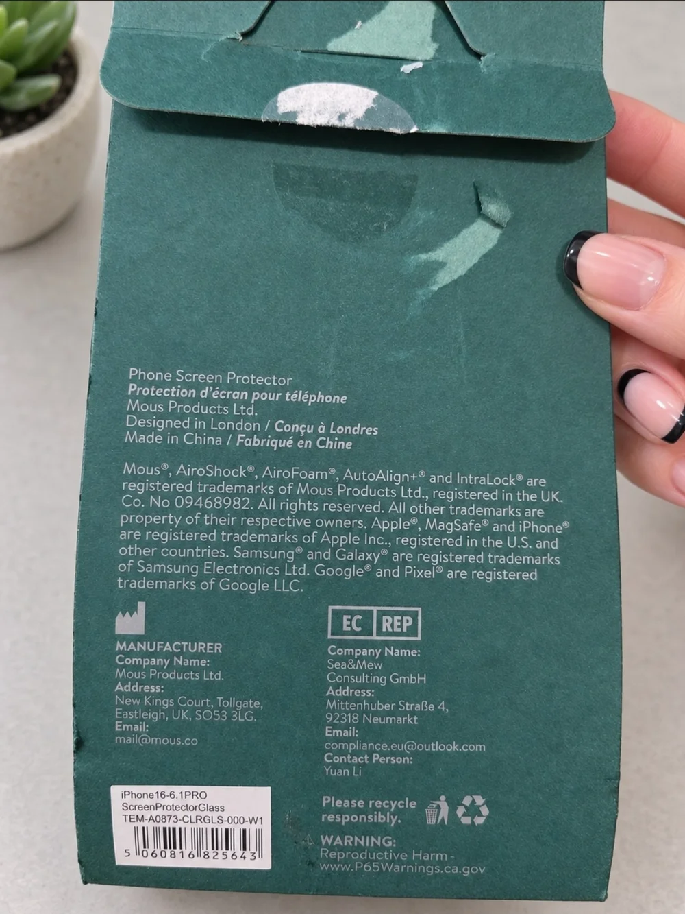 MOUS 2 Pack iPhone 16 tempered glass screen protector Open Box